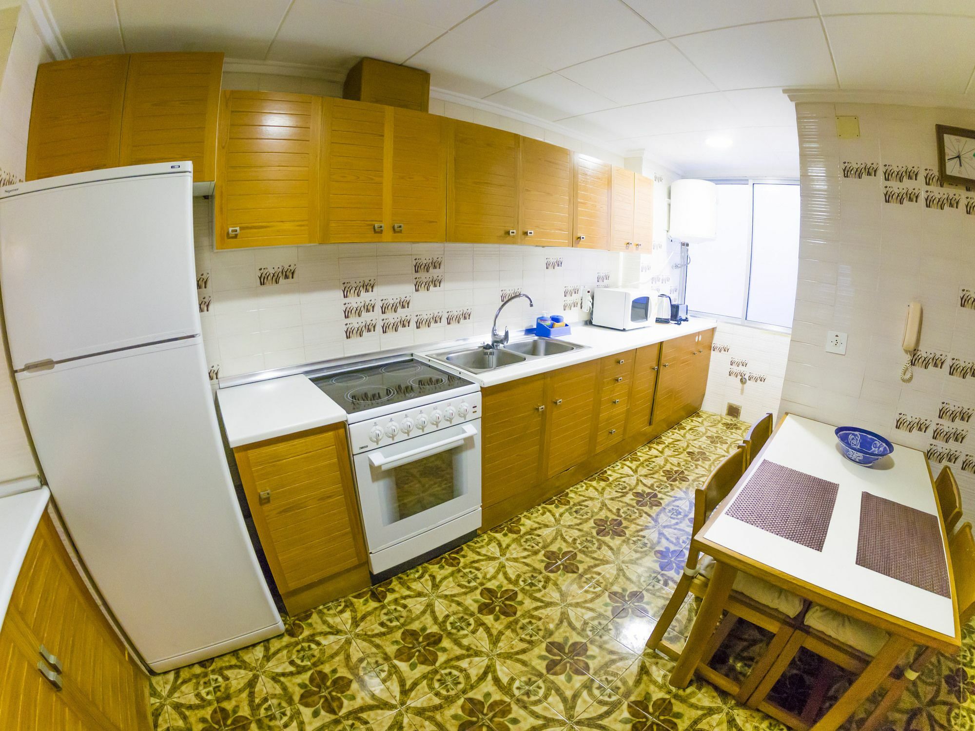 Homely Apartments Playa De Los Locos トレビエハ エクステリア 写真